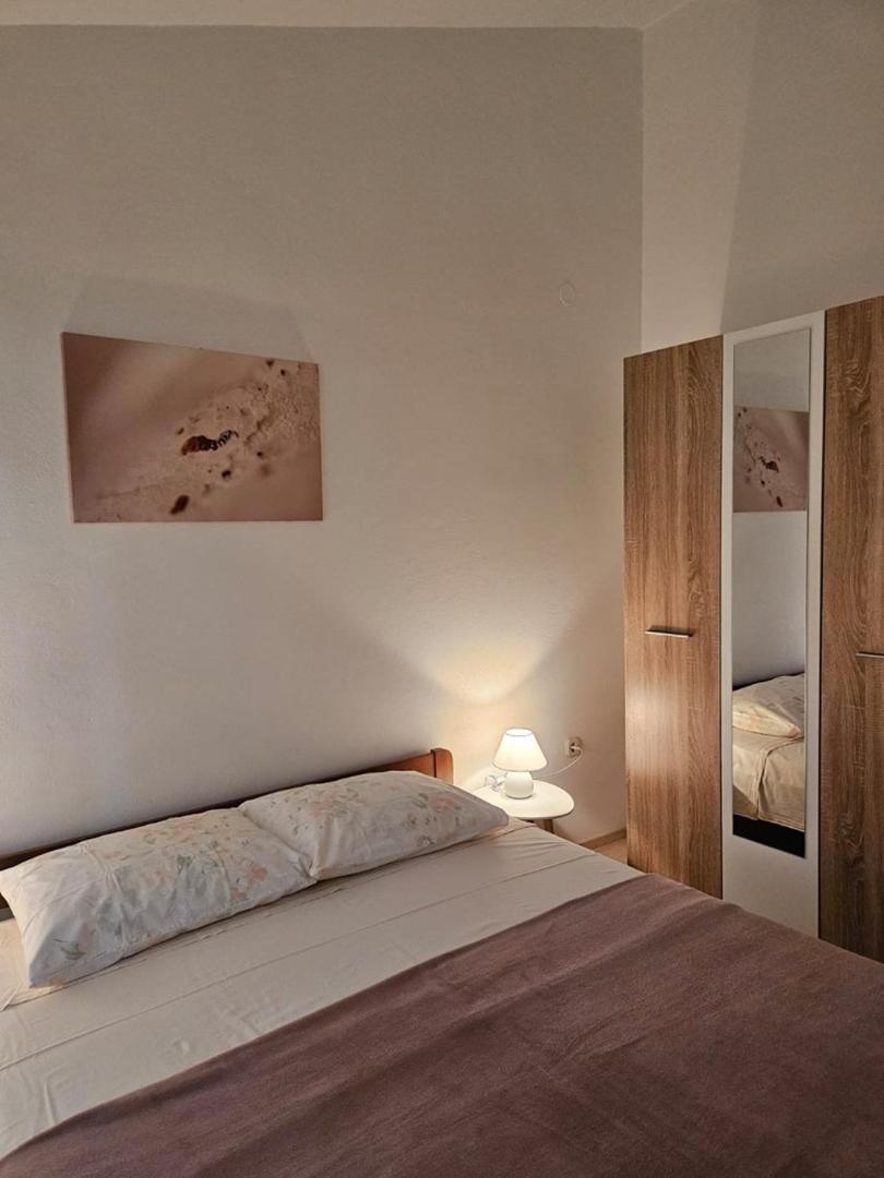 Lorena Apartments In พูลา ภายนอก รูปภาพ
