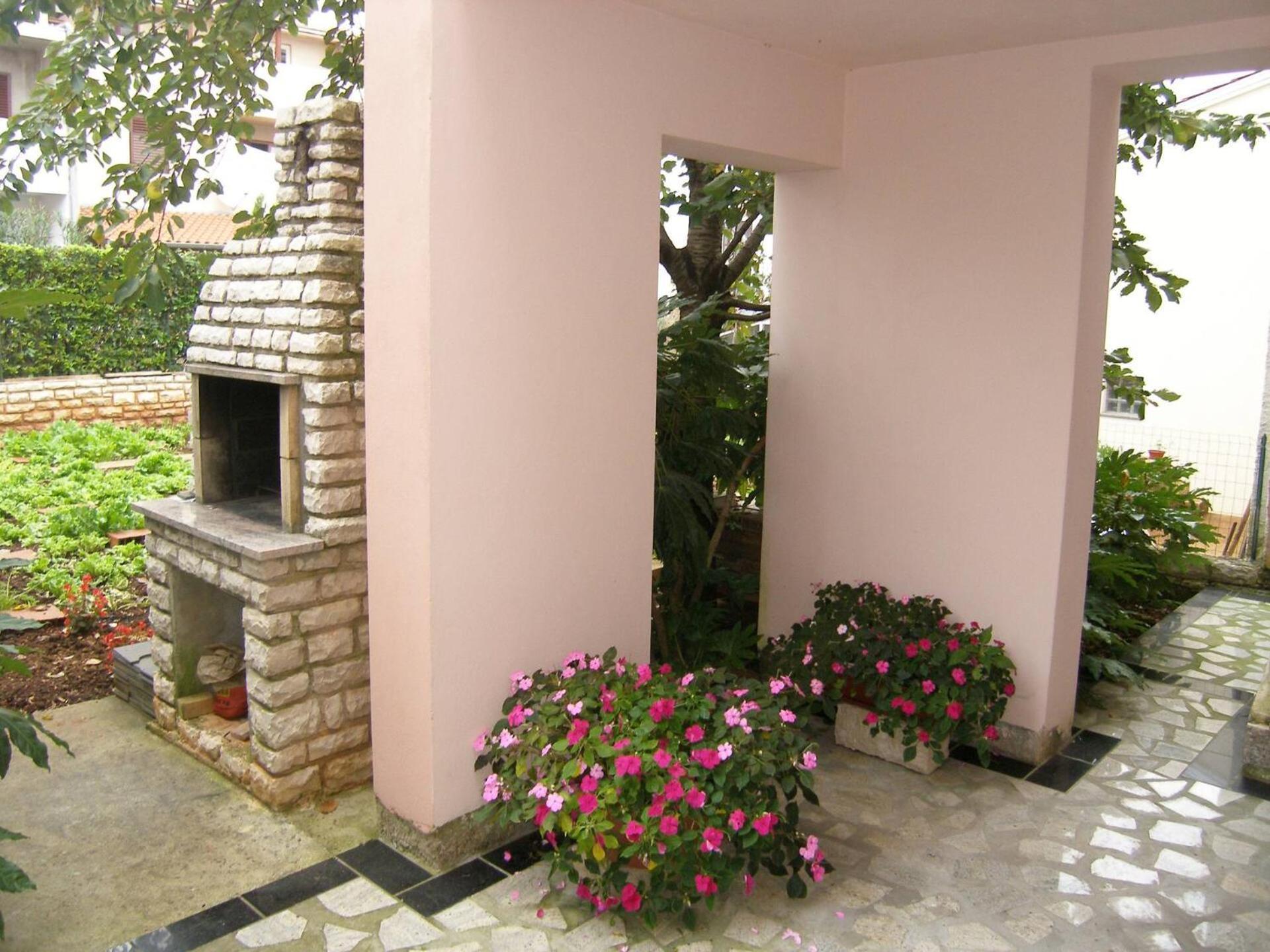 Lorena Apartments In พูลา ภายนอก รูปภาพ