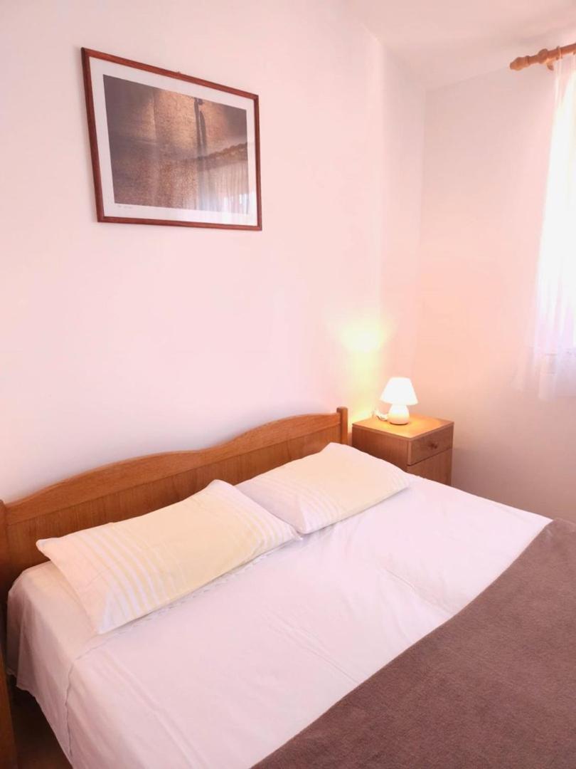 Lorena Apartments In พูลา ภายนอก รูปภาพ