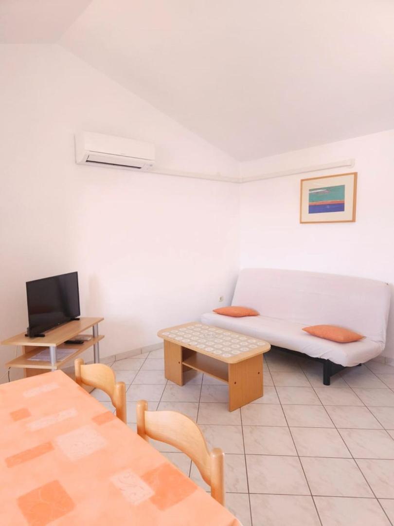 Lorena Apartments In พูลา ภายนอก รูปภาพ